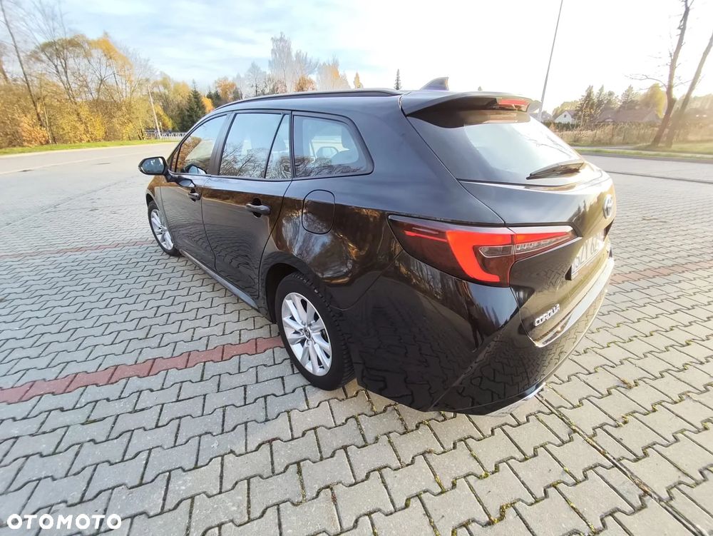 Toyota Corolla 1.8 Hybrid Comfort - 12