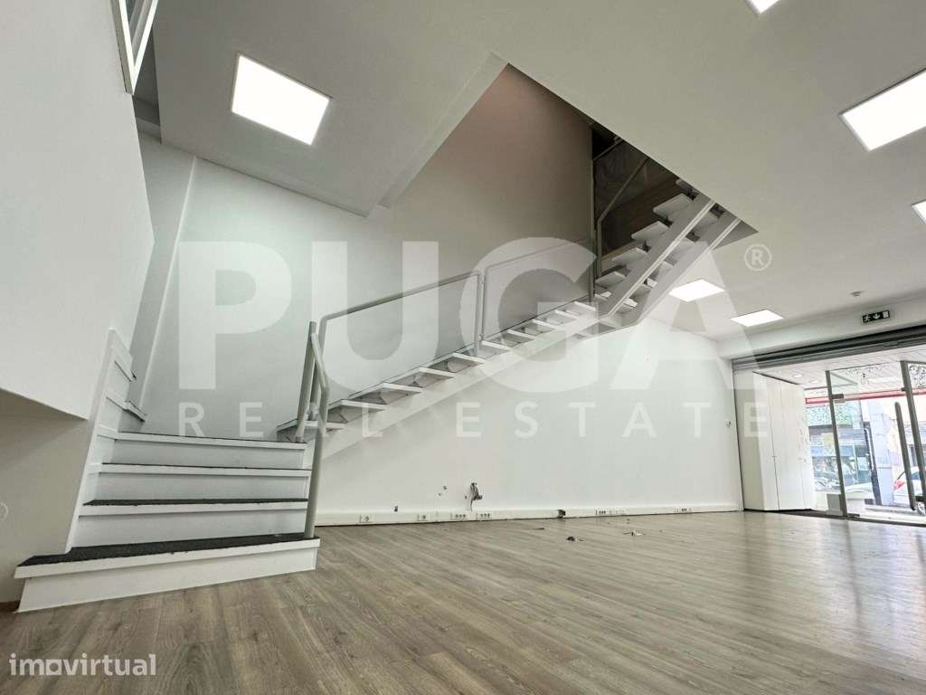 Espaço Comercial e de Serviços | 2 Pisos e Espaços Exteriores | Car... - Grande imagem: 5/16