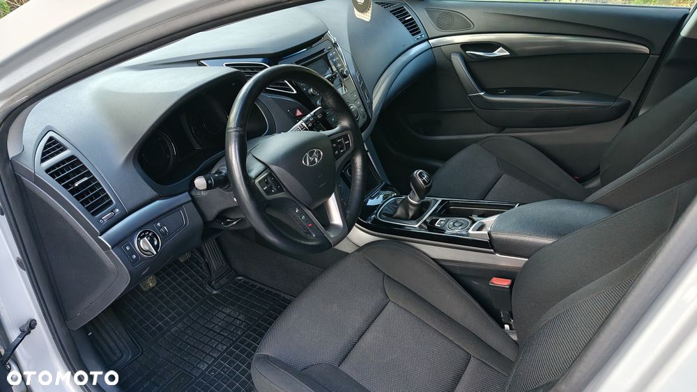 Hyundai i40 1.6 GDI Comfort + - 11