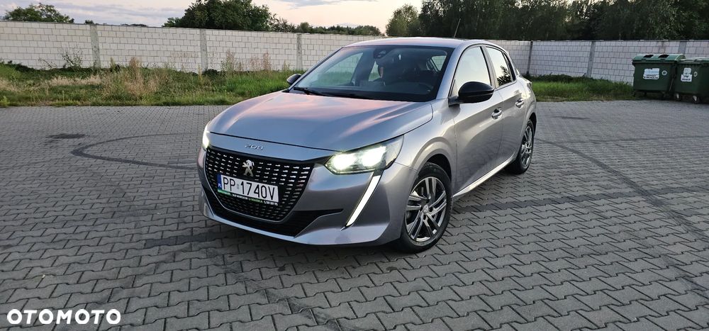 Peugeot 208 PureTech 100 EAT8 Allure - 13