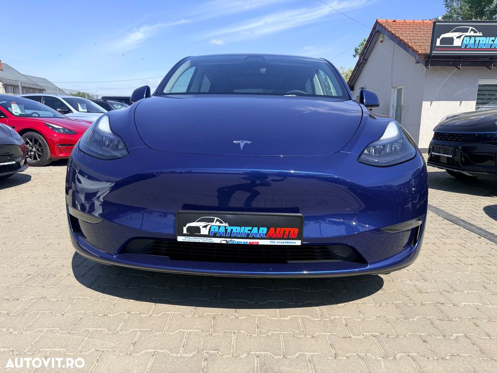 Tesla Model Y - 5