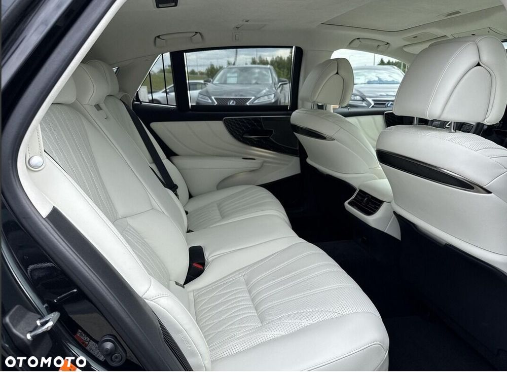 Lexus LS 500h Omotenashi AWD - 3