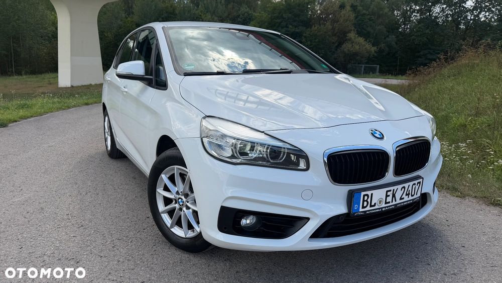 BMW Seria 2 218d - 31