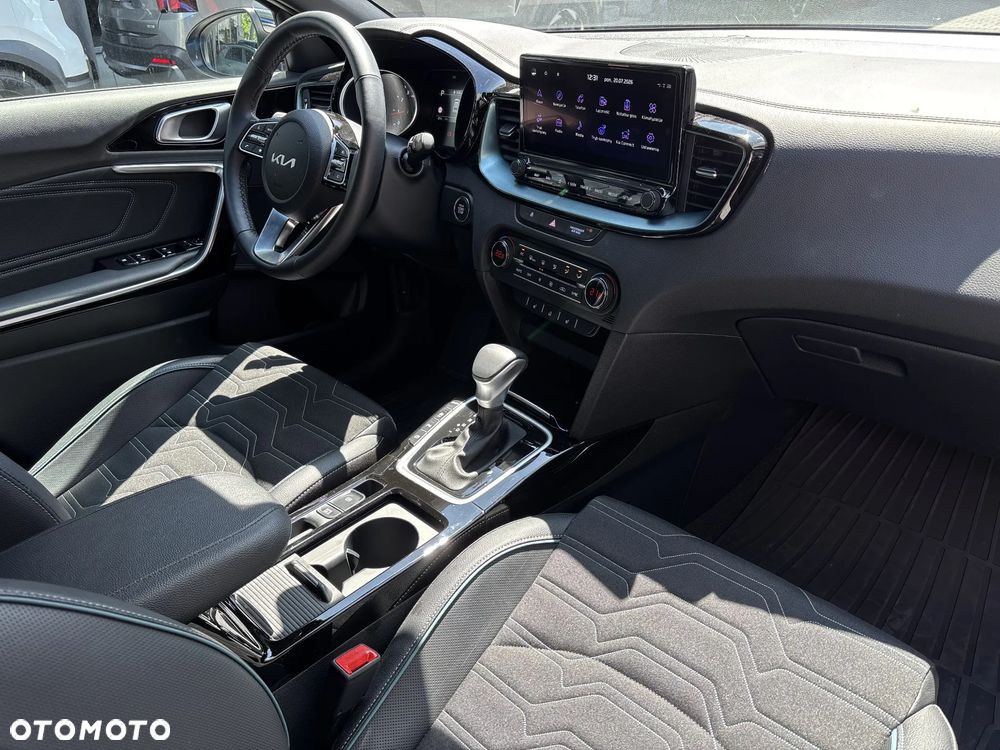Kia XCeed 1.6 T-GDI Tribute DCT - 12