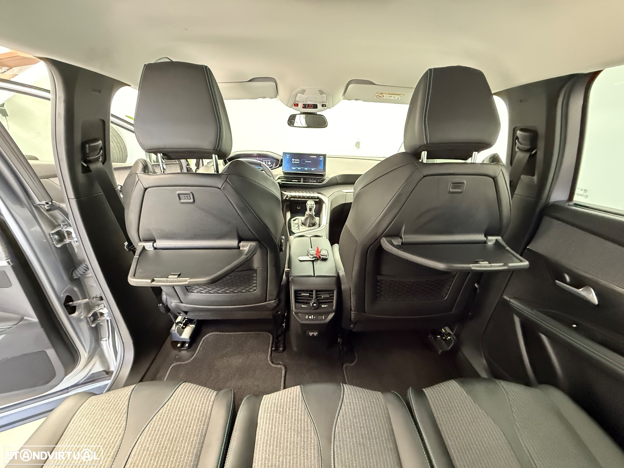 Peugeot 5008 1.5 BlueHDi Allure - 26