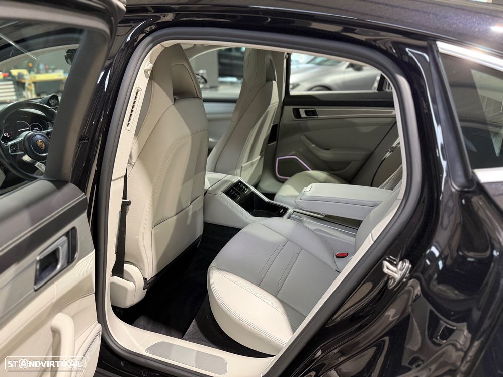 Porsche Panamera 4 E-Hybrid Executive - 20