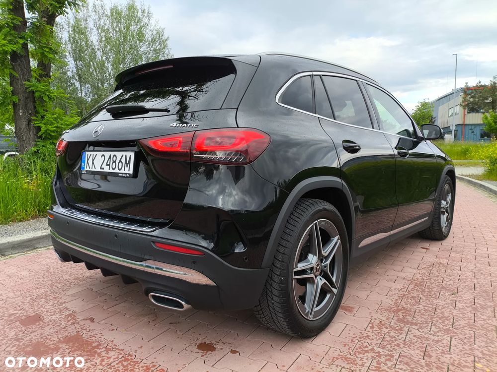 Mercedes-Benz GLA 250 4-Matic AMG Line - 10