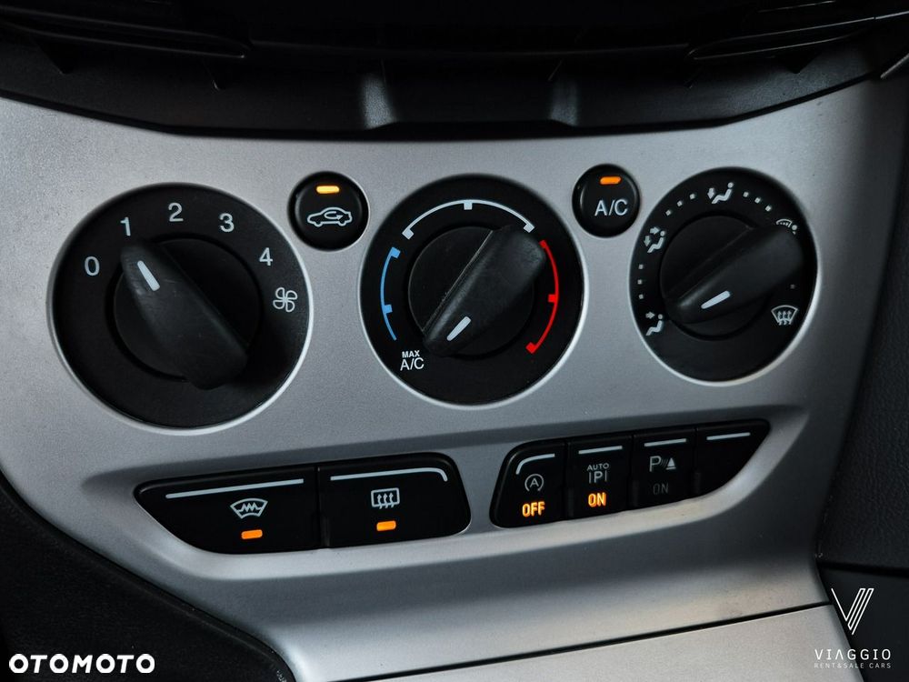 Ford Focus 1.6 EcoBoost Start-Stopp-System Champions Edition - 14