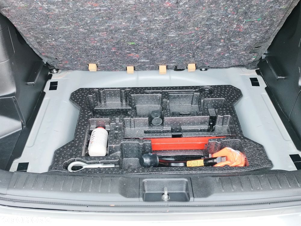 Suzuki Vitara 1.6 Comfort 2WD - 16