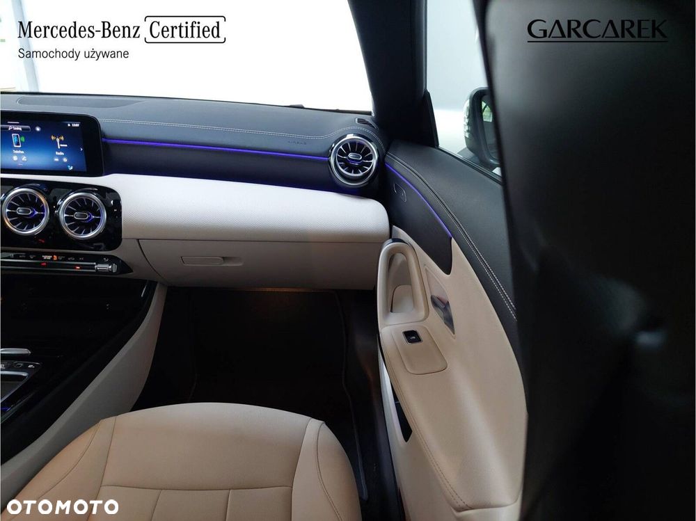 Mercedes-Benz CLA 200 d Progressive 8G-DCT - 18