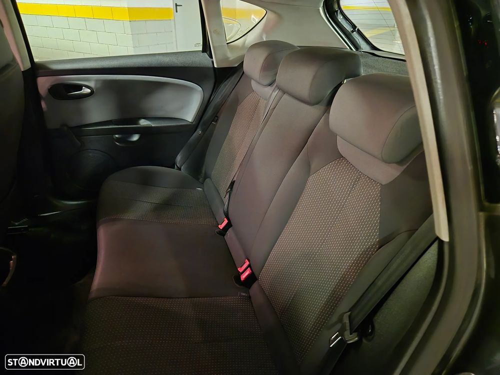 SEAT Leon 1.6 TDI DPF E-Ecomotive Style - 23