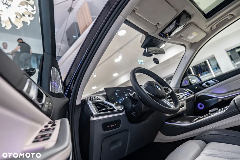 BMW X5 M M60i xDrive - 23