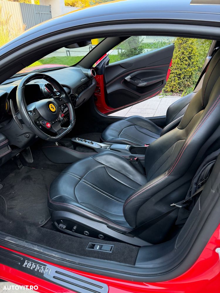 Ferrari F8 - 8