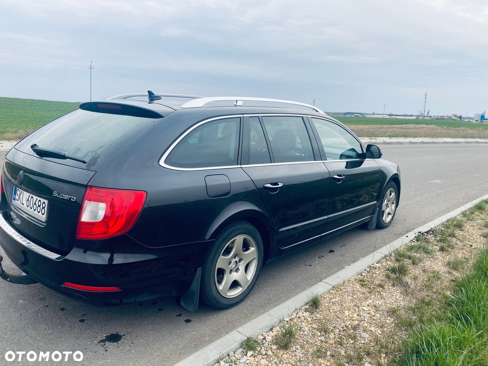 Skoda Superb 2.0 TDI PD DSG Comfort - 6