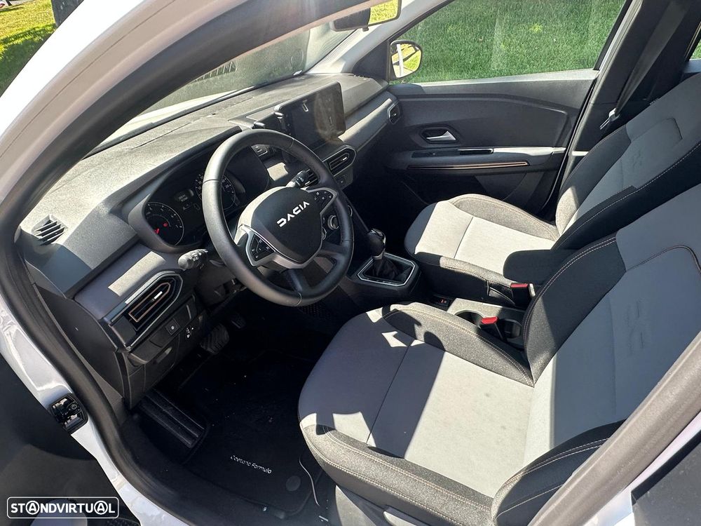 Dacia Sandero - 11
