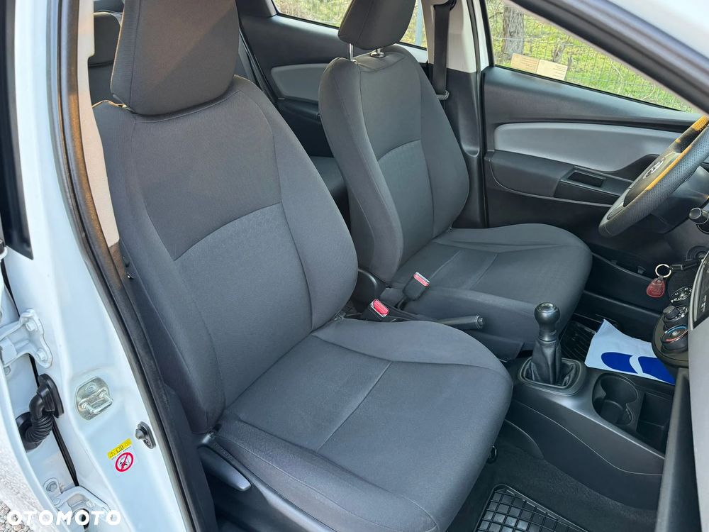 Toyota Yaris 1.0 Active - 19