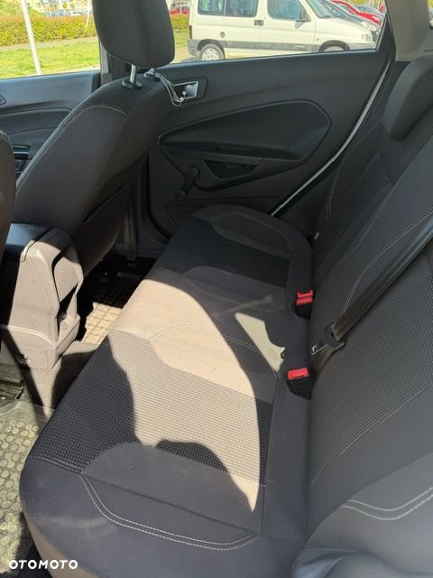 Ford Fiesta - 11