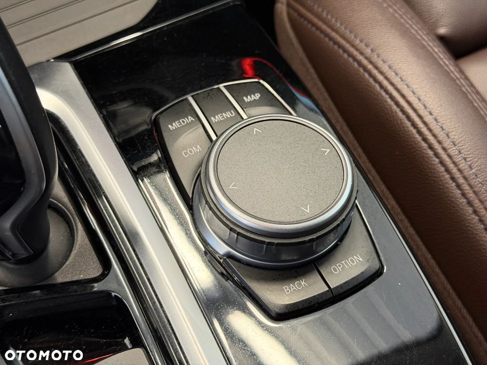 BMW X3 xDrive20i GPF xLine - 22