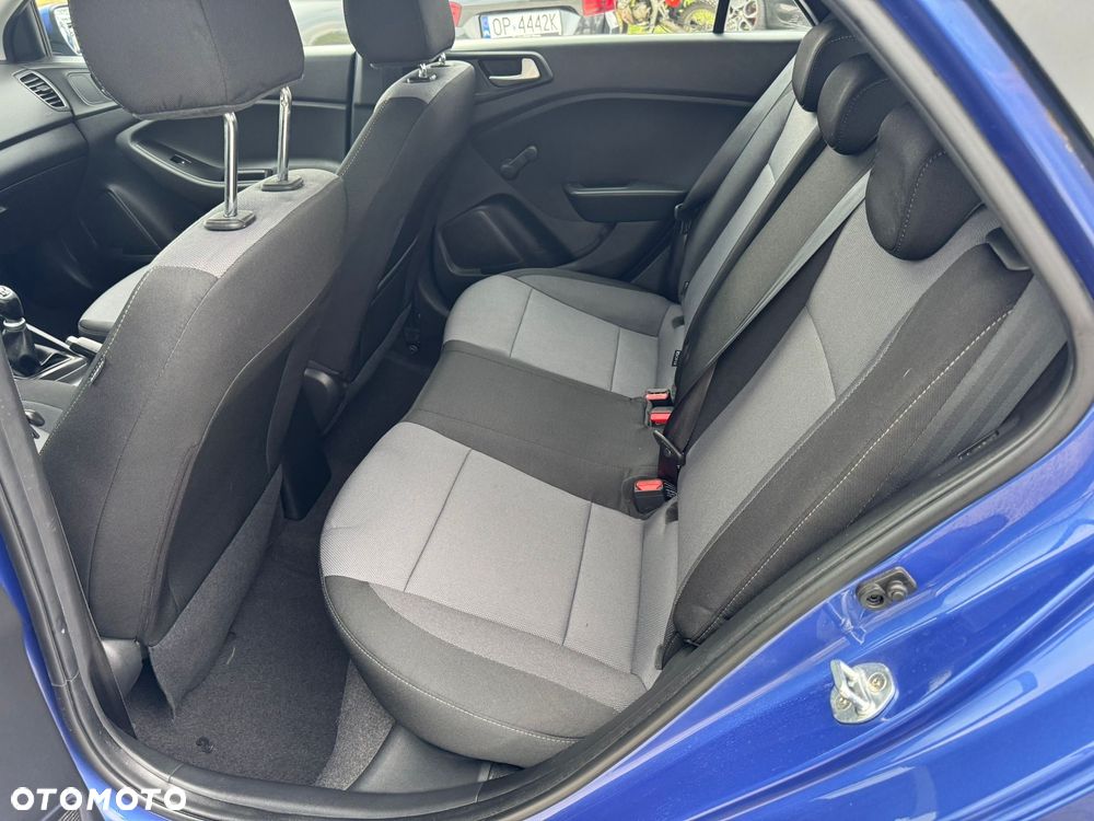 Hyundai i20 1.2 BlueDrive Comfort - 11