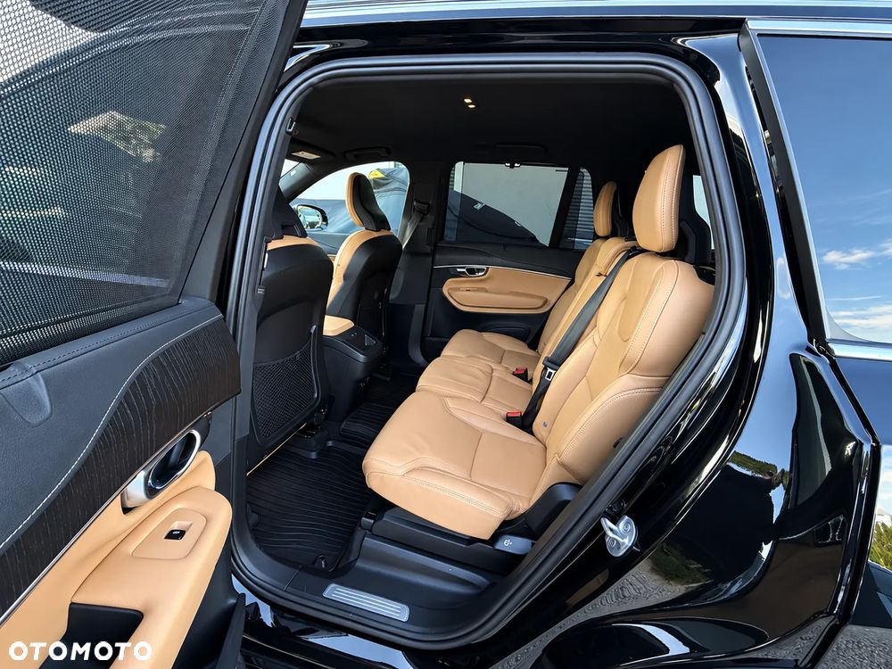 Volvo XC 90 D5 AWD Inscription 7os - 32