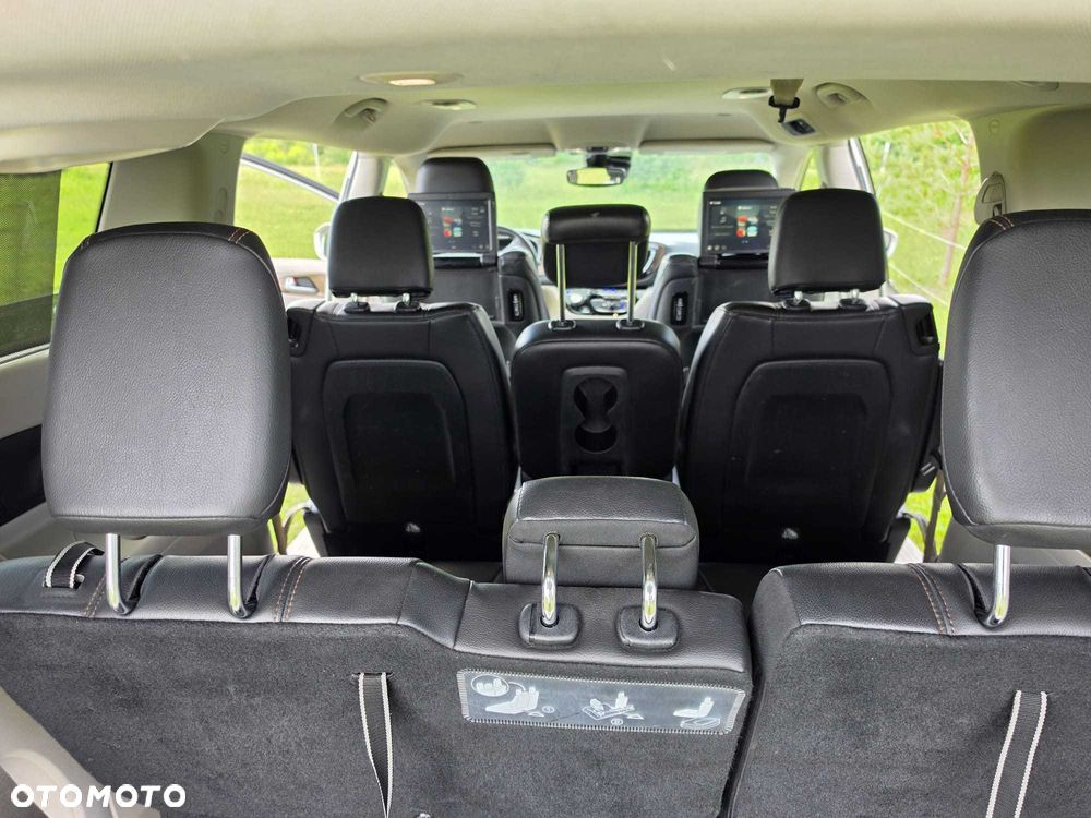 Chrysler Pacifica - 3