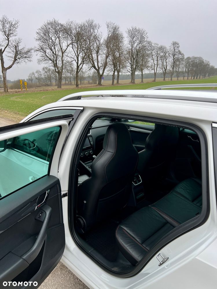 Skoda Octavia 2.0 TDI (Green tec) RS - 9