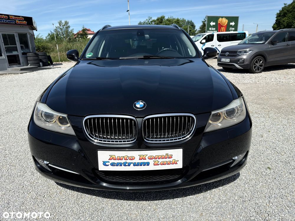 BMW Seria 3 320d xDrive DPF Edition Lifestyle - 12