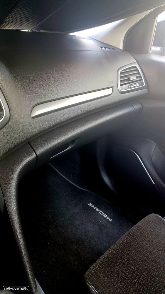 Renault Mégane Sport Tourer - 14