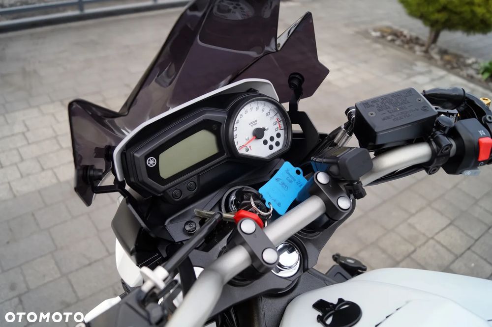 Yamaha FZ8 - 14