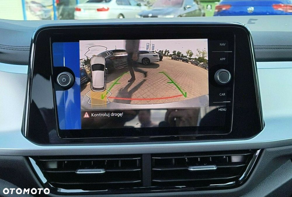 Volkswagen T-Roc - 23