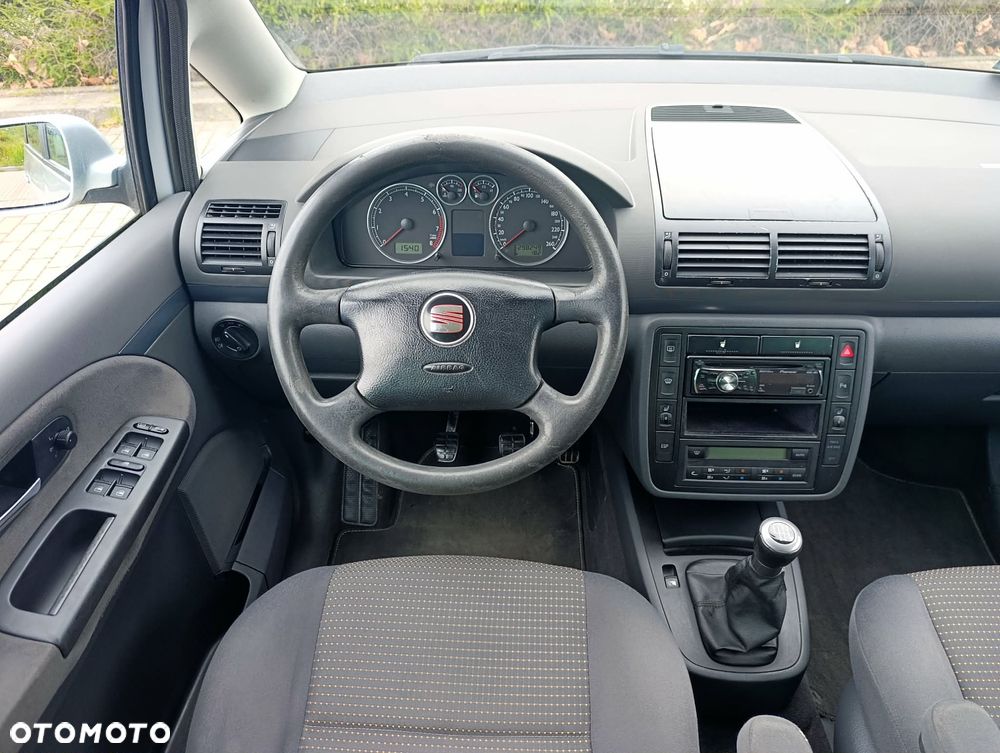 Seat Alhambra 1.8 20V Turbo Signo - 27