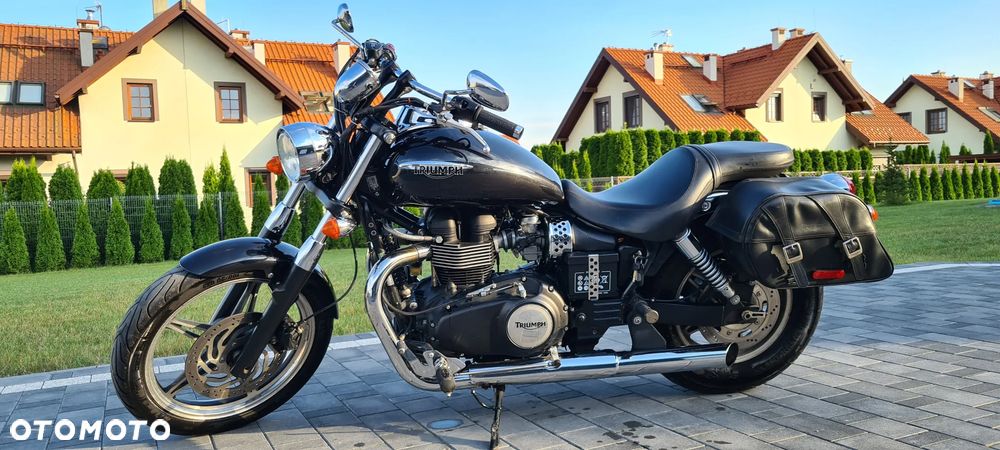 Triumph Speedmaster - 12