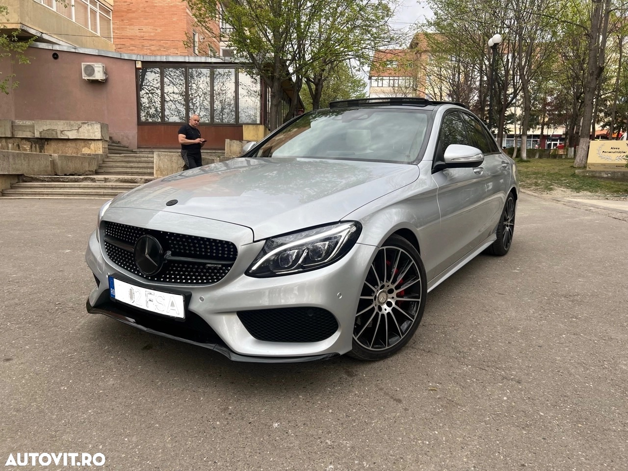 Mercedes-Benz C 400 4Matic T 7G-TRONIC AMG Line - 2