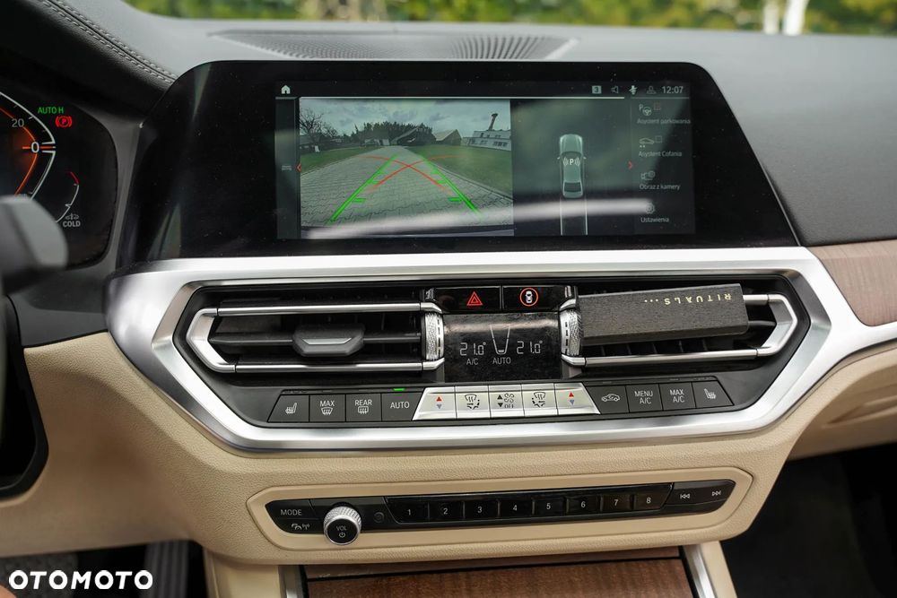 BMW Seria 3 330d xDrive mHEV M Sport - 23