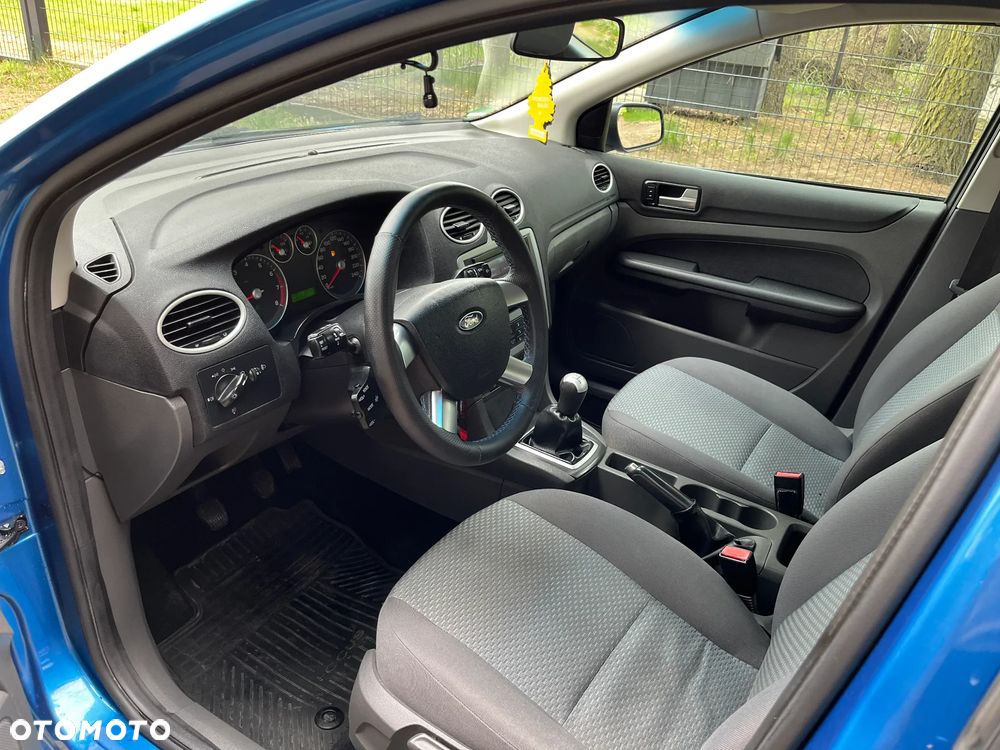 Ford Focus Ambiente - 9