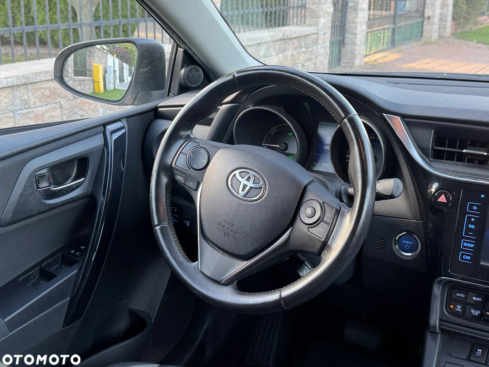 Toyota Auris 1.8 VVT-i Hybrid Automatik Comfort - 12