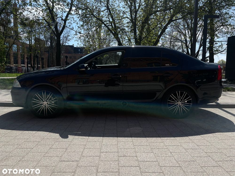 Skoda Octavia 1.9 TDI DPF DSG SPORT EDITION - 4