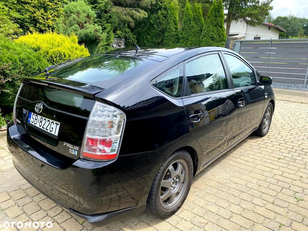 Toyota Prius 1.5 VVT-i Sol - 25