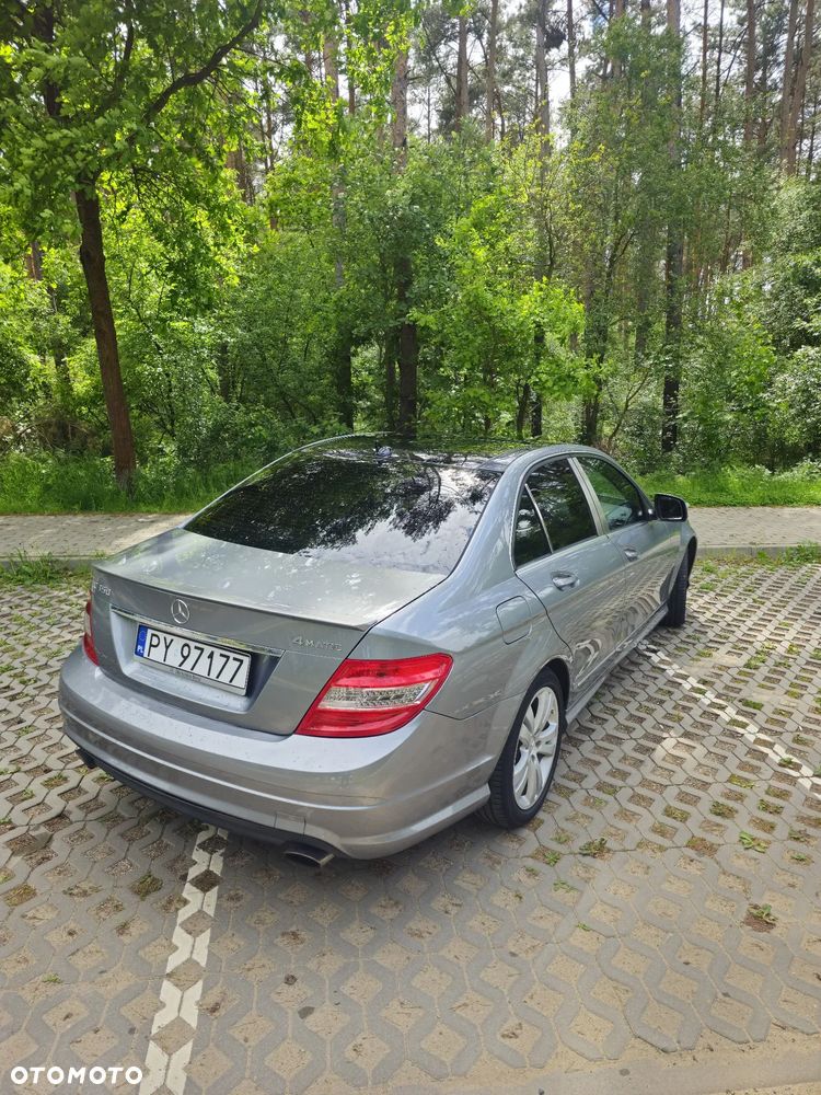 Mercedes-Benz Klasa C 350 4Matic 7G-TRONIC Avantgarde - 4