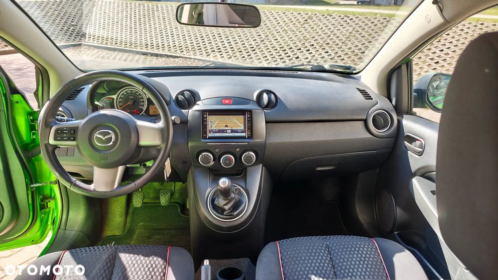 Mazda 2 1.3 Navi + - 9