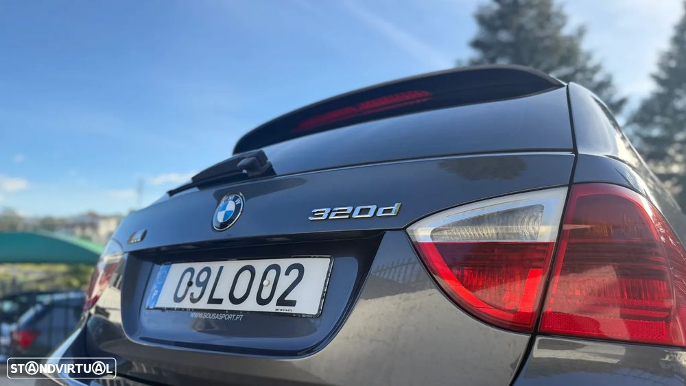 BMW 320 d Touring - 7
