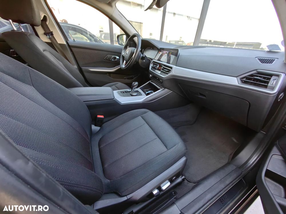 BMW Seria 3 330e iPerformance Advantage - 21