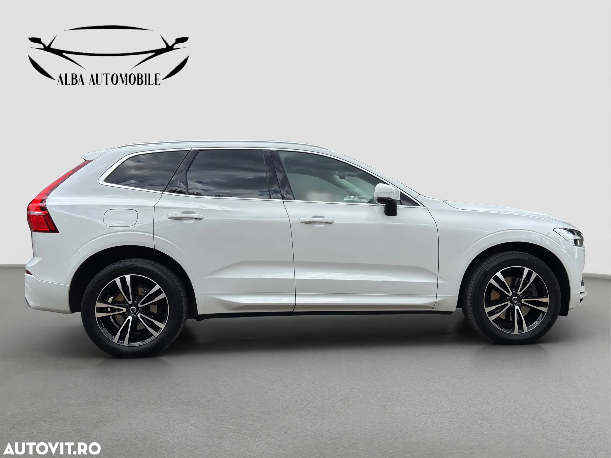 Volvo XC 60 B4 D Geartronic Momentum Pro - 4