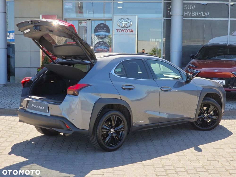 Lexus UX - 6