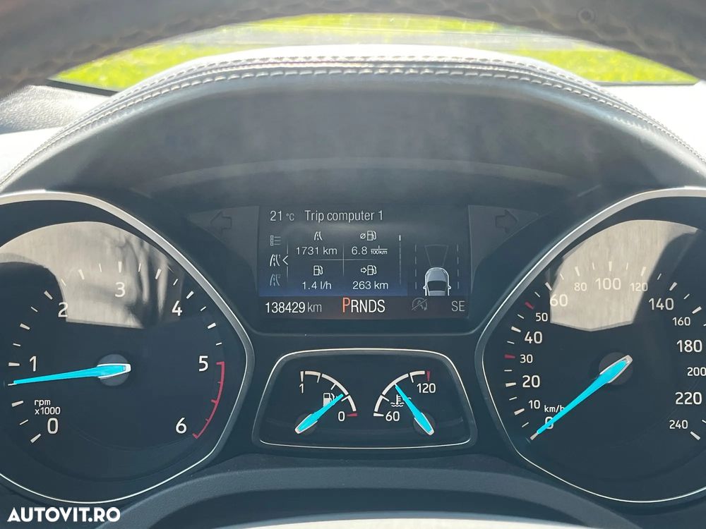 Ford Kuga 2.0 TDCi 4WD Powershift Vignale - 15
