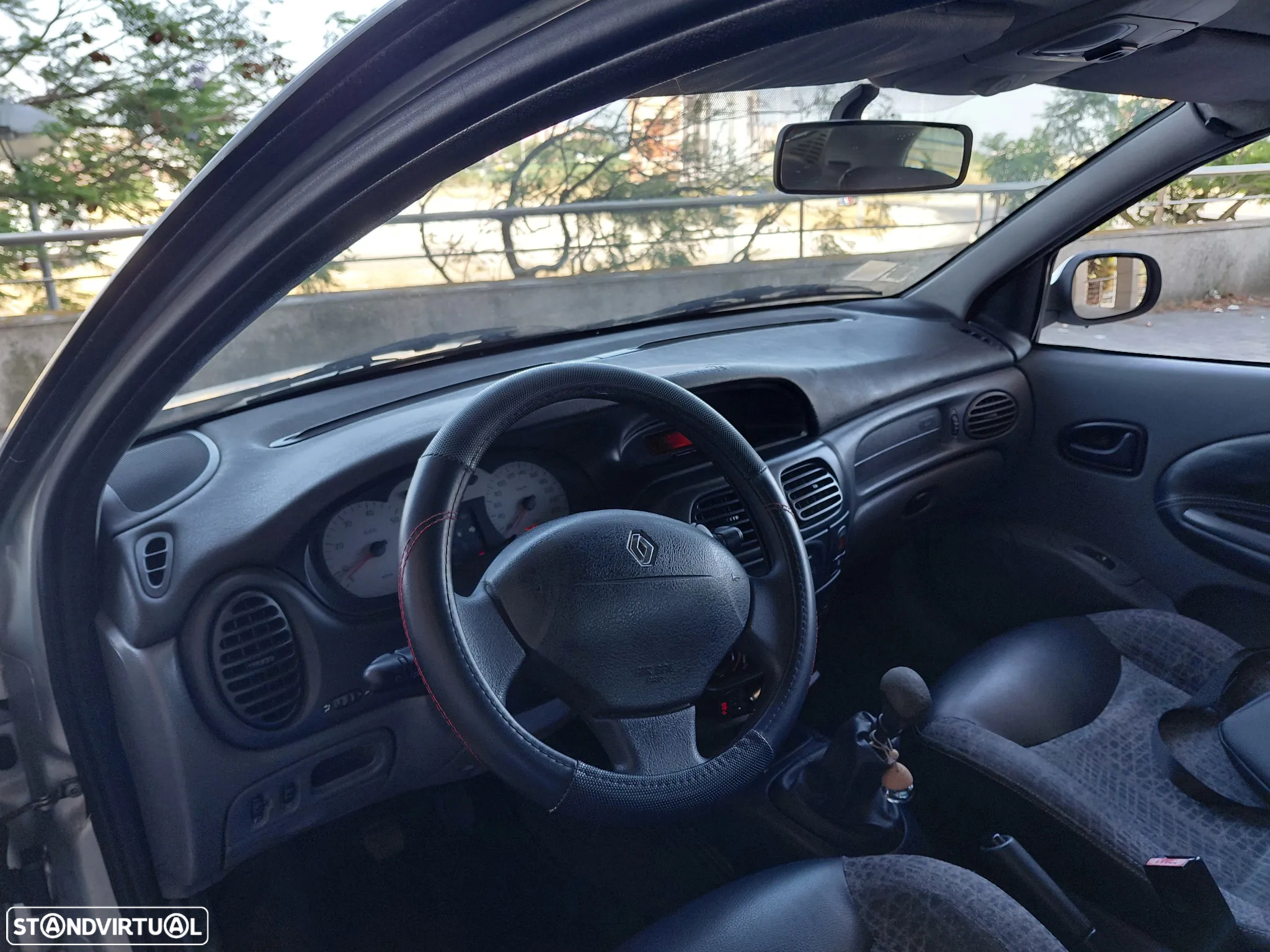 Renault Mégane Coupe 1.4 16V Sport - 9