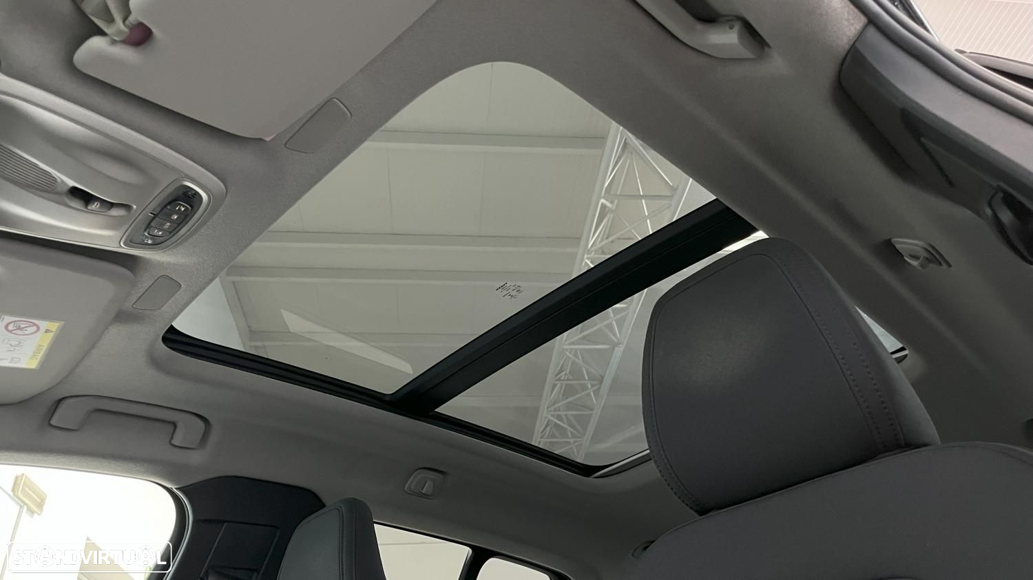 Volvo XC 40 1.5 T5 PHEV Momentum Plus - 17