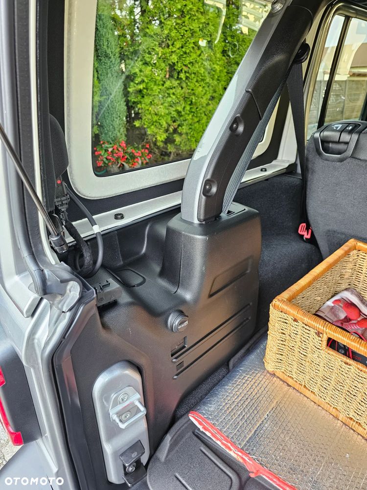 Jeep Wrangler Unlimited GME 2.0 Turbo Sahara - 29
