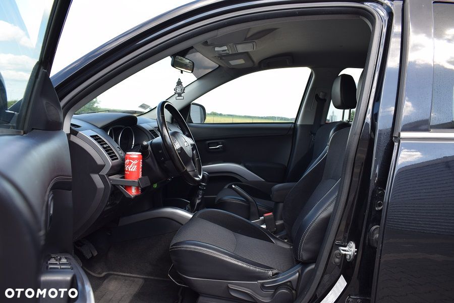 Mitsubishi Outlander 2.2 DID Intense EU5 - 6