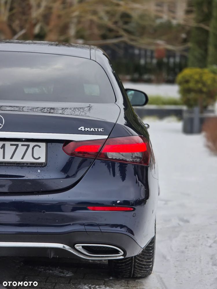 Mercedes-Benz Klasa E - 32